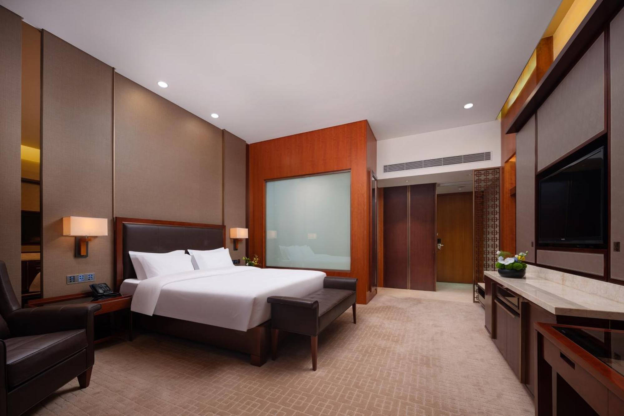 Parklane Hotel Changan Дунгуань Экстерьер фото